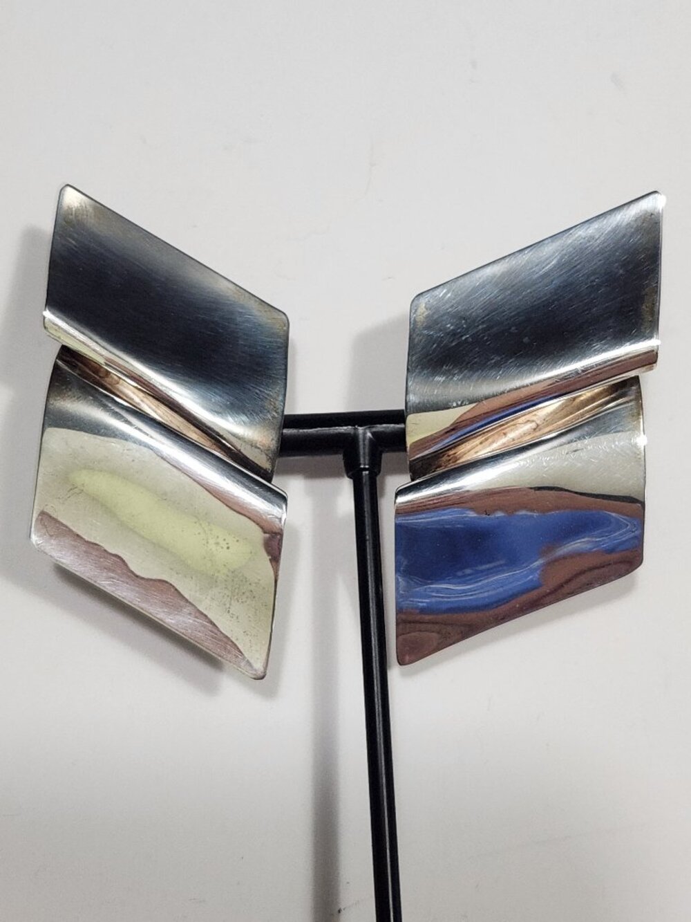 VTG Signed Peter Small SS Modernist Hand Wrought Geometric Folded Earrings